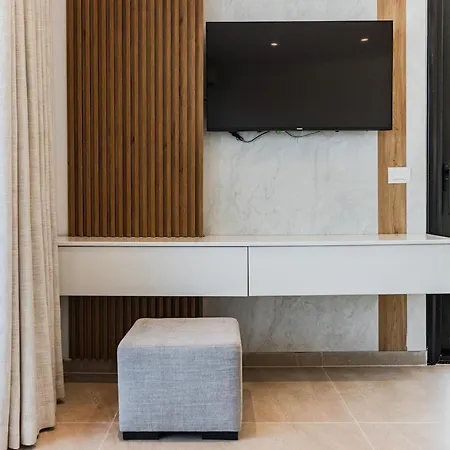 Bella Vista Balcony 1br By Pikhost فلورا